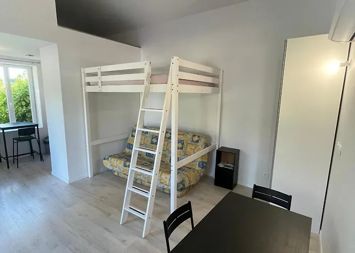 Castres Maisonnette Proche Du Centre Ville, Parking Et Jardin