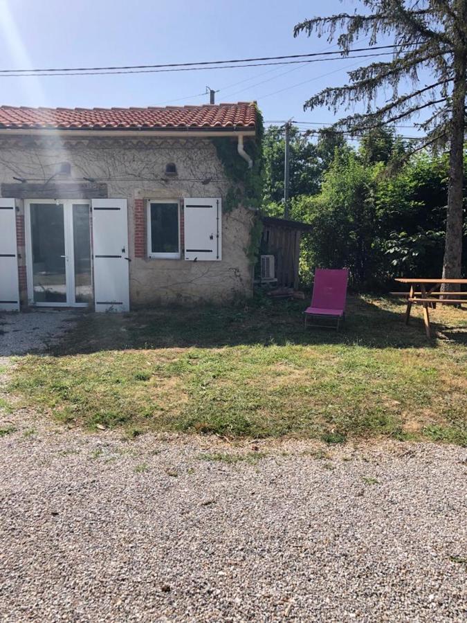 Maisonnette Proche Du Centre Ville, Parking Et Jardin *